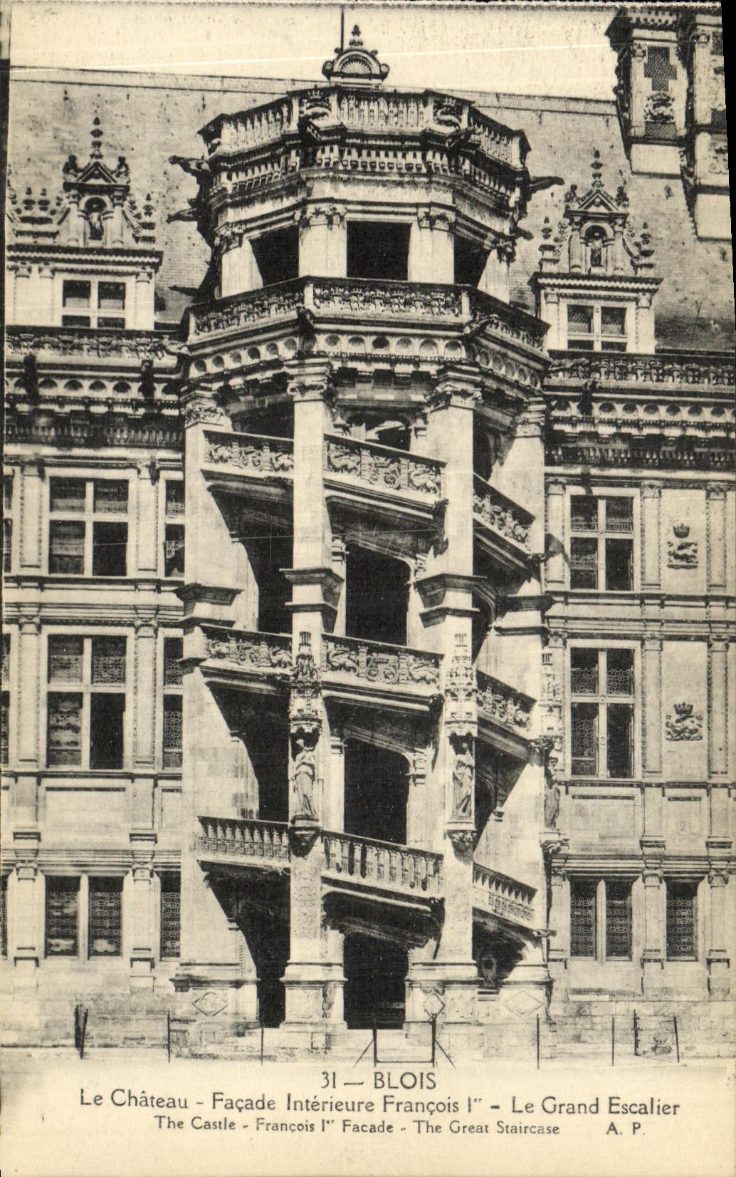 CPA Blois La Chateau Facade Interieure Francois 1er Le Grand Escasier