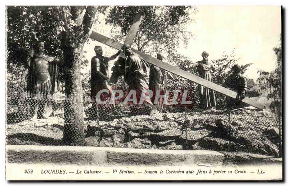 CPA Lourdes Le Calvaire Simon le Cyreneen aide Jeus a Porter sa croix