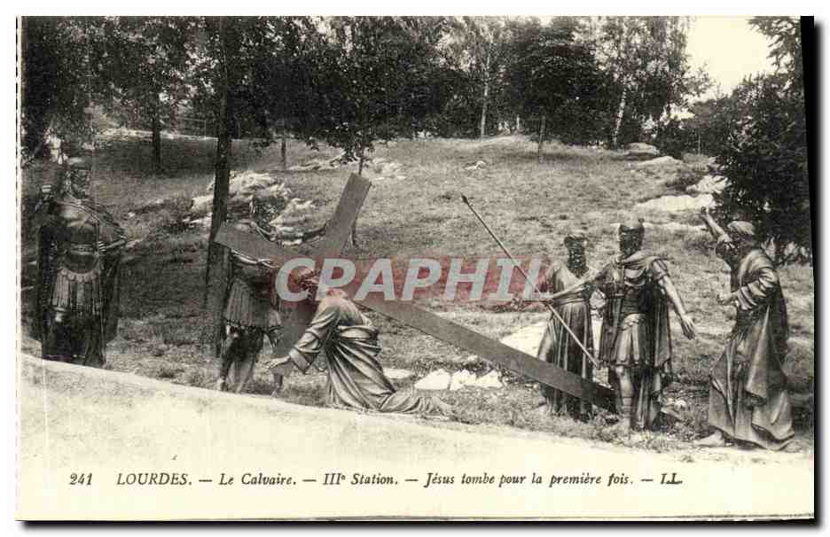 CPA Lourdes Le Calvaire Station Jesus tombe Pour La premiere fois