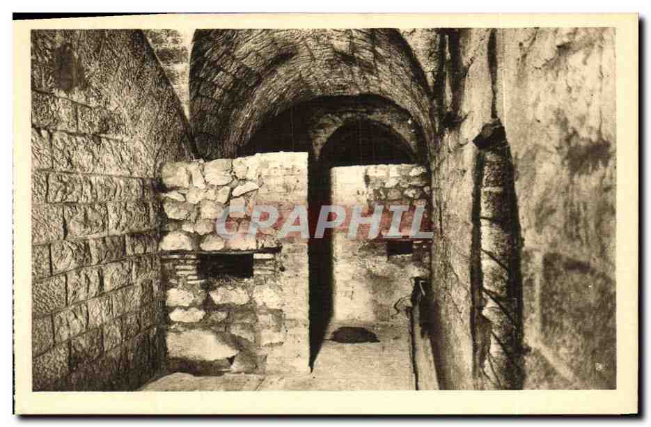 Fort de Douaumont — Murs en chicane