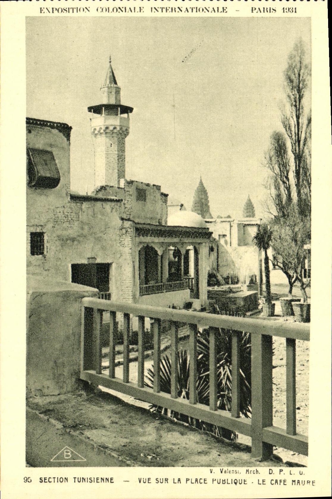 Section Tunisienne — Vue sur la Place Publique - Le Café Maure — Exposition Coloniale Internationale, Paris 1931