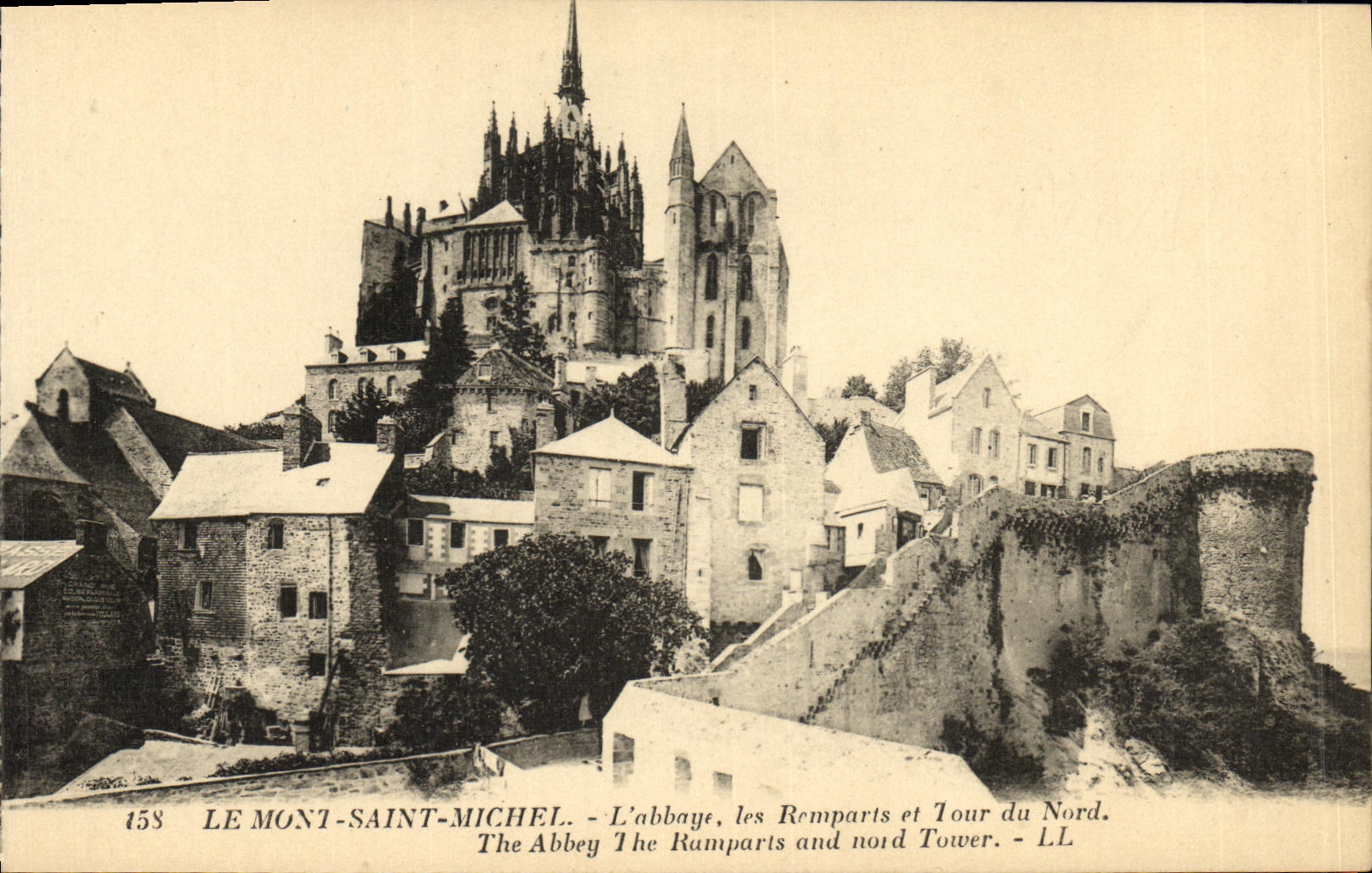 Le Mont-Saint-Michel — L'abbaye, les remparts et tour du Nord — LL