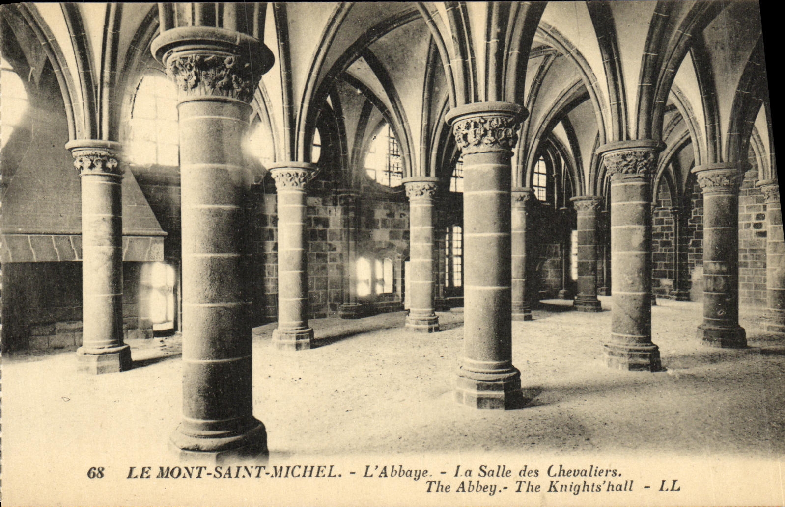 Le Mont-Saint-Michel - L'Abbaye - La Salle des Chevaliers - The Knights' hall
