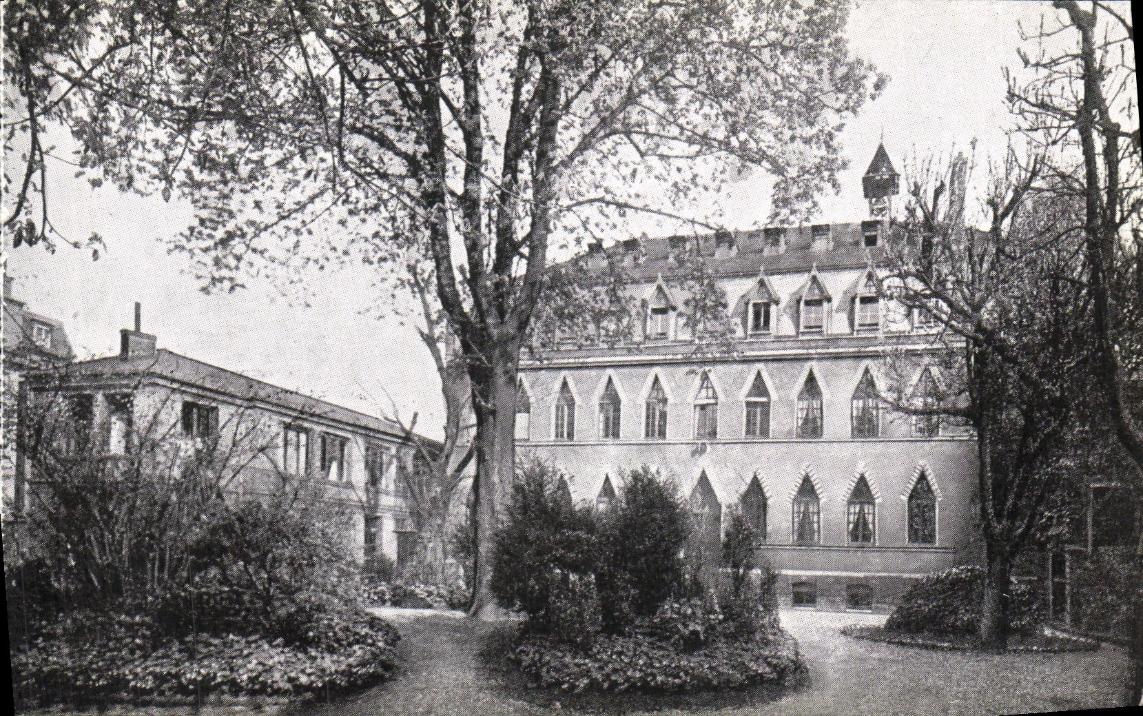CPA Monastere de l Adoration Reparatrice Le Jardin Paris Rue d Ulm