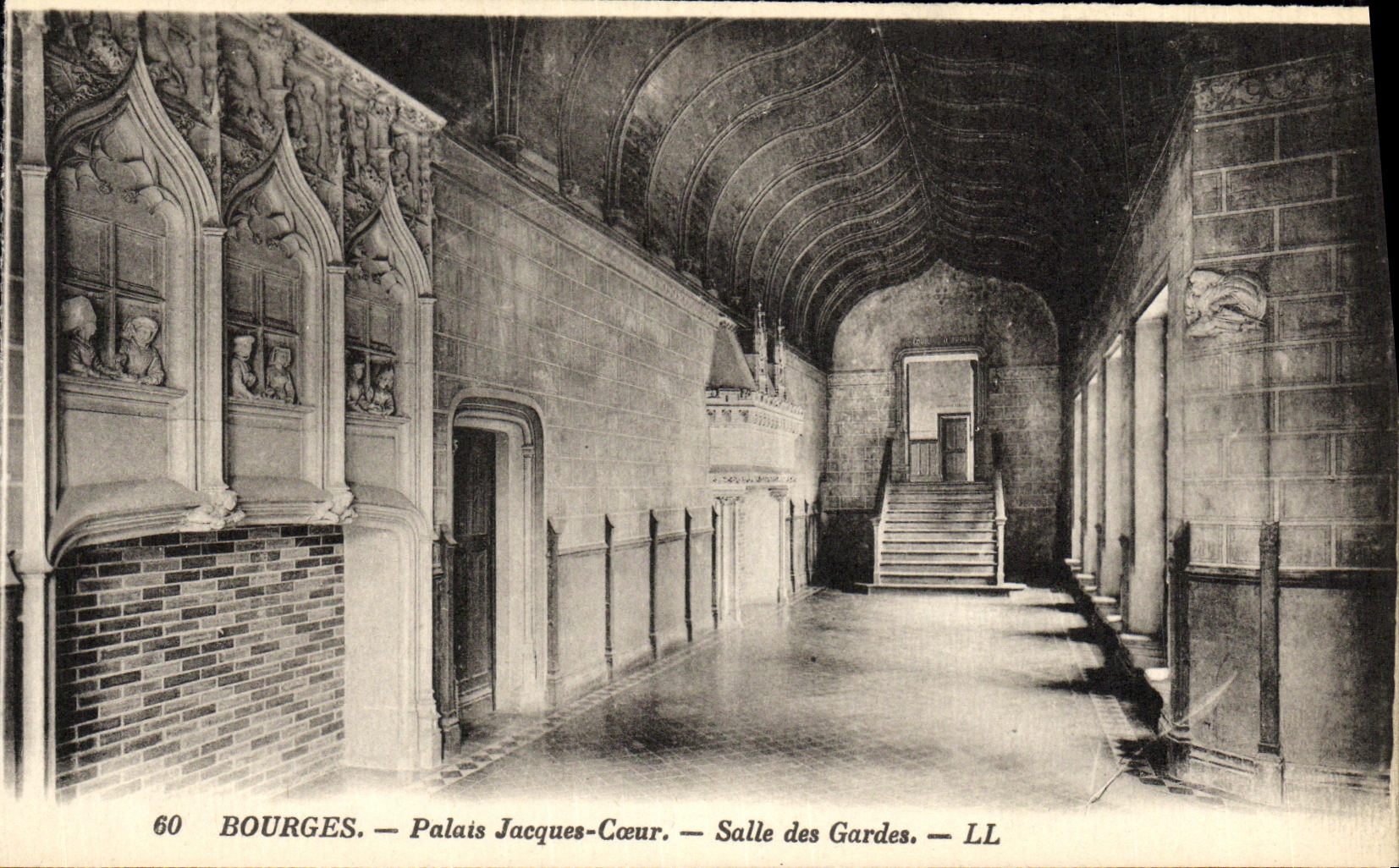 CPA Bourges Le Palais Jacques Coeur Salle des Gardes