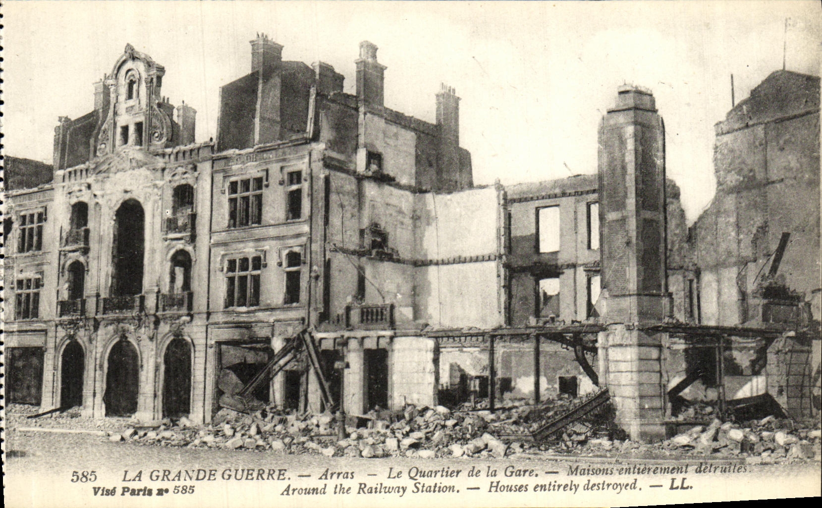 Arras — Das Bahnhofsviertel — Zerstörte Gebäude — Visé Paris n° 585