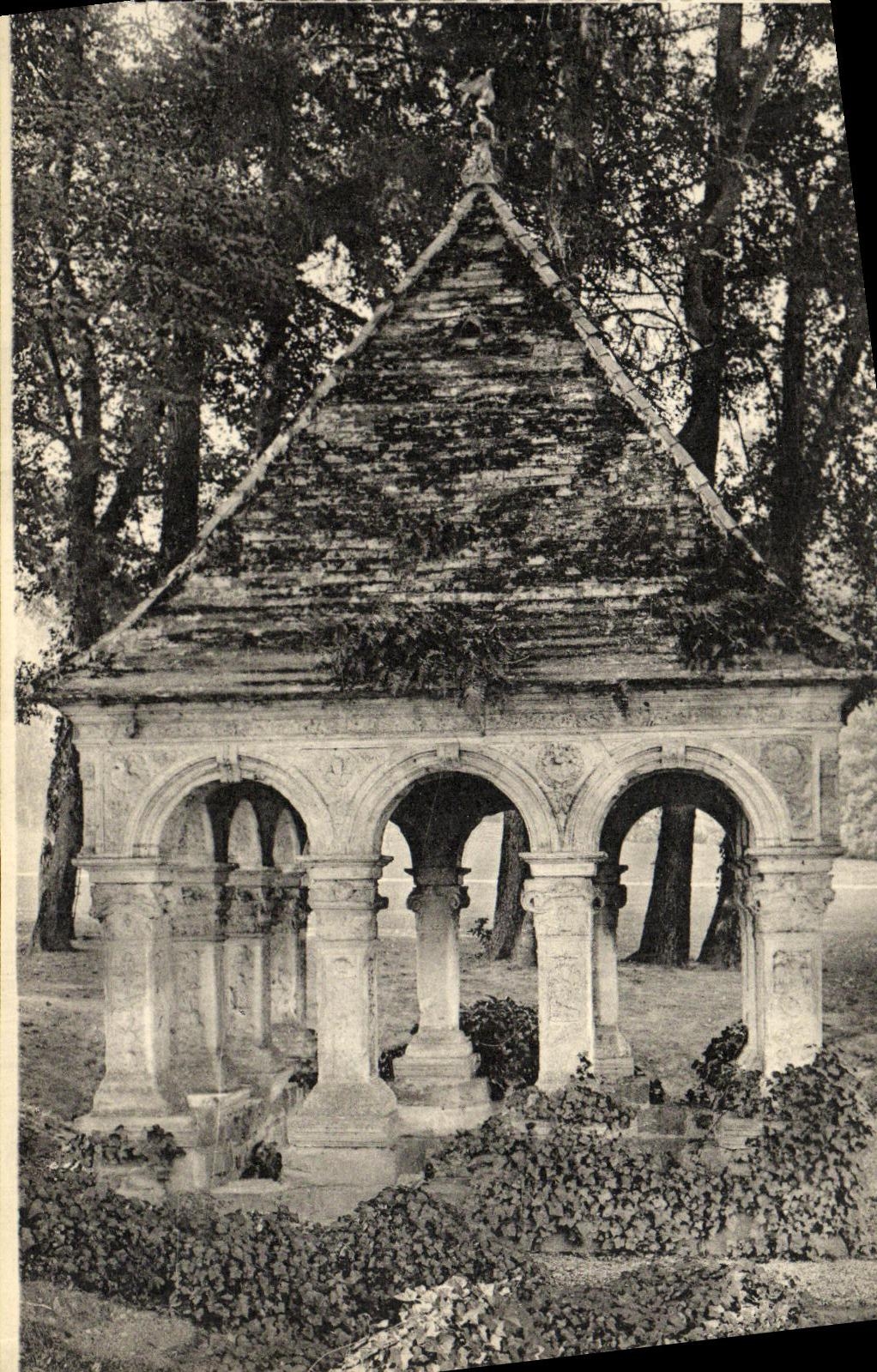 CPA Abbaye Des Vaulx De Cernay Fontaine de Saint Thibault