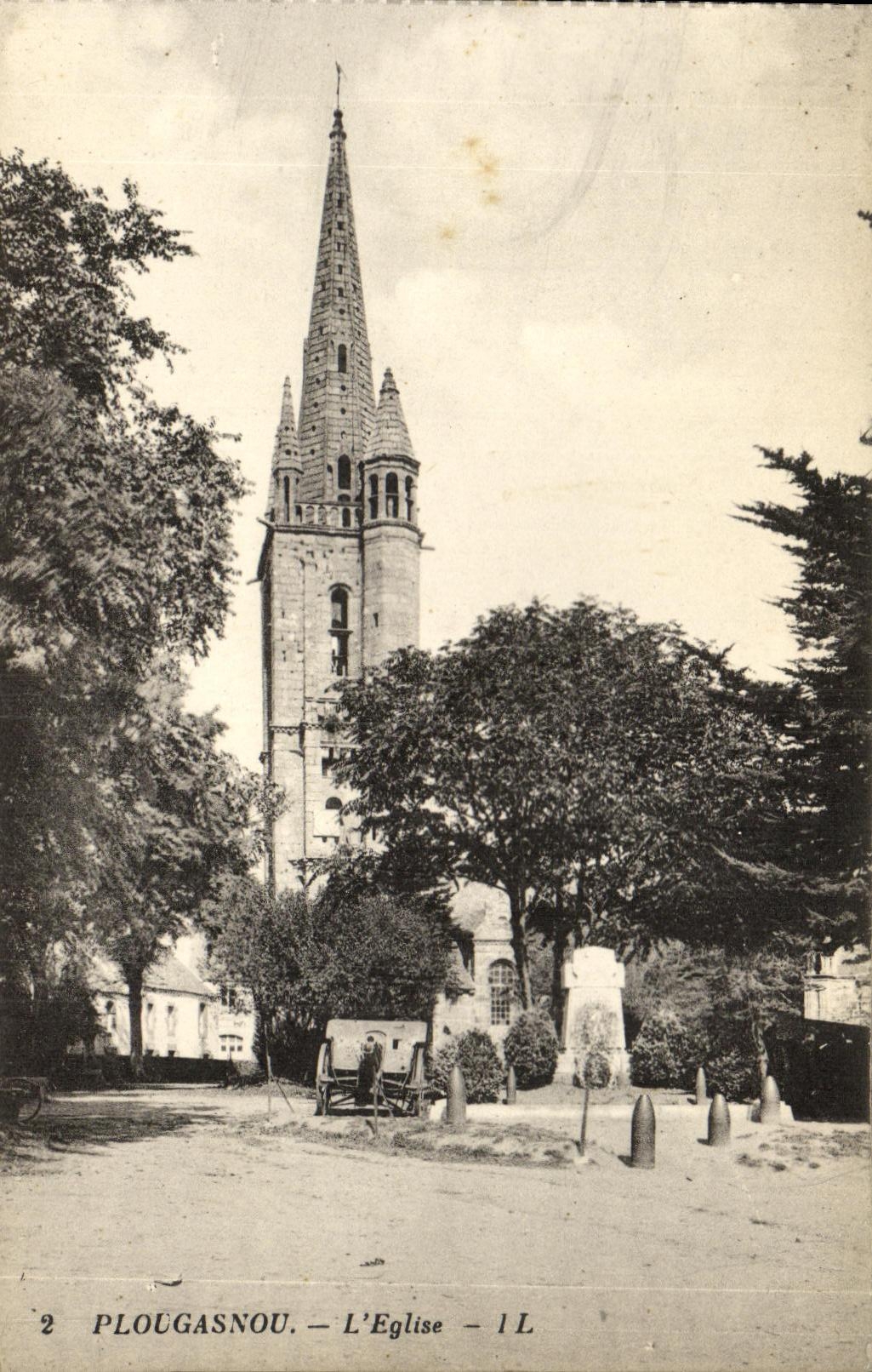 CPA Plougasnou L Eglise