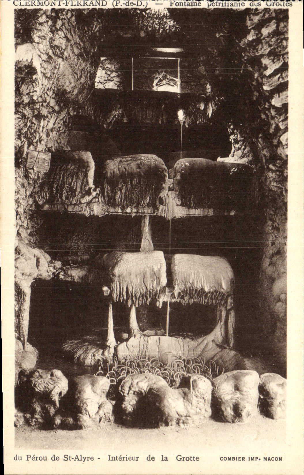 Clermont-Ferrand (P.-de-D.) — Fontaine pétrifiante des Groutes — Combier Imp. Macon