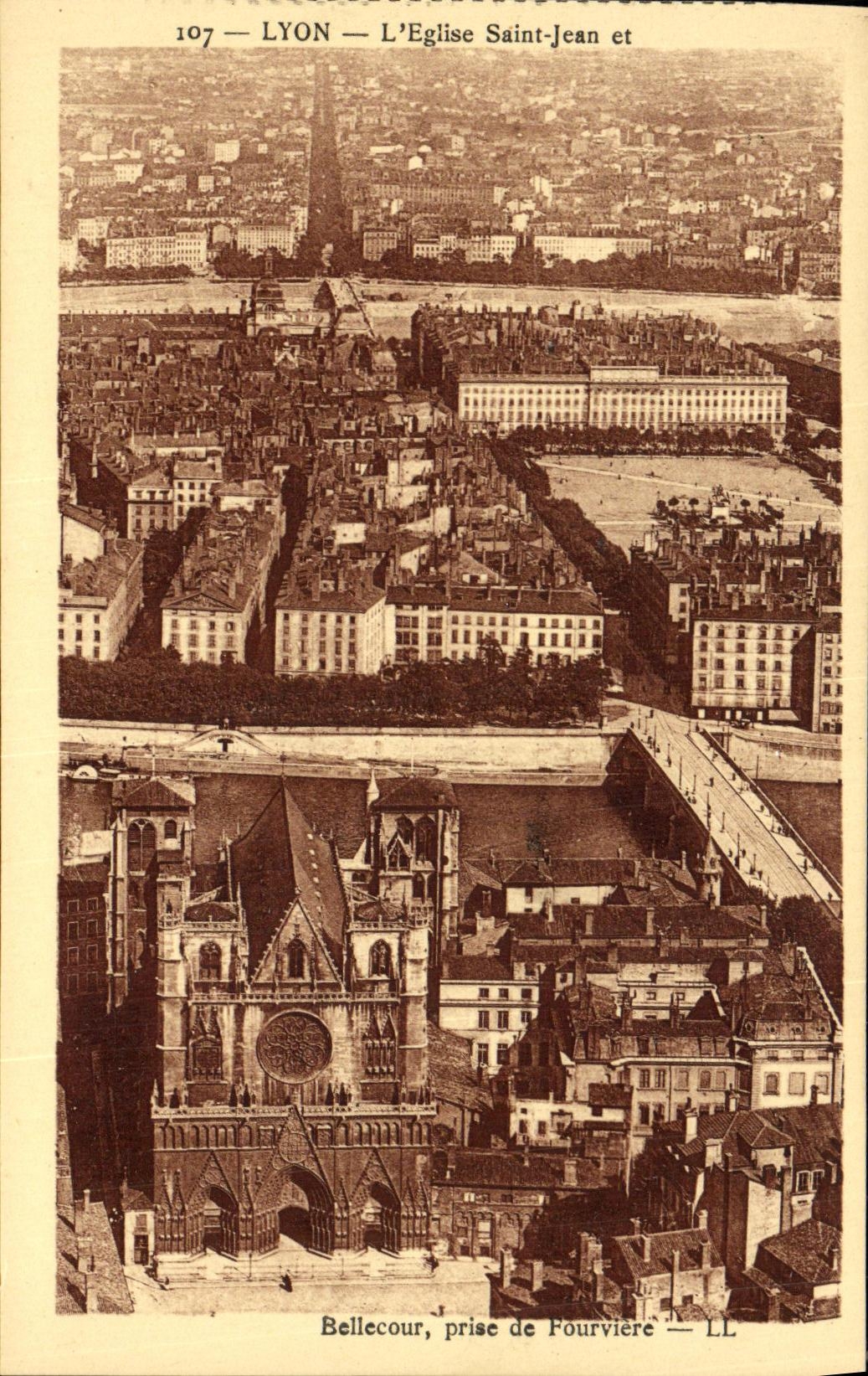 LYON — Kirche Saint-Jean und Bellecour-Platz, Blick auf Fourvière — LL
