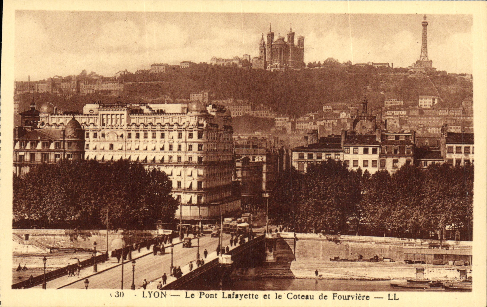 CPA Lyon Le Pont La Pont Lafayette et le Coteau de Fourviere