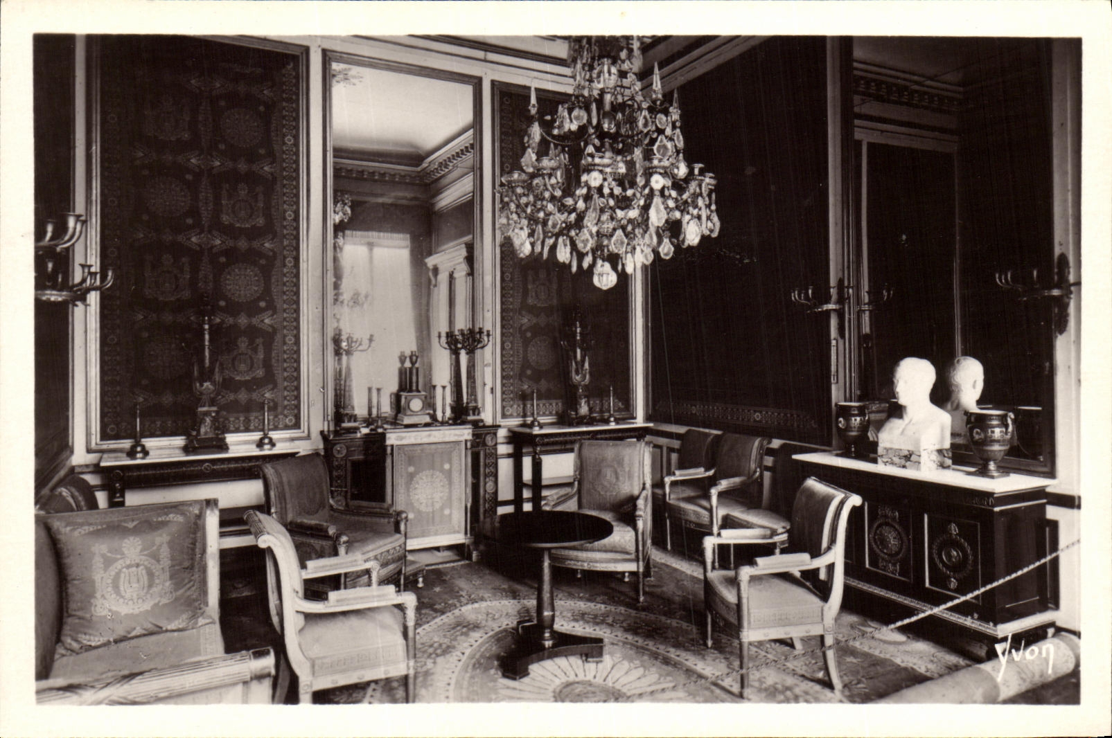 Salón de la Abdicación — Palacio de Fontainebleau — Édition YVON