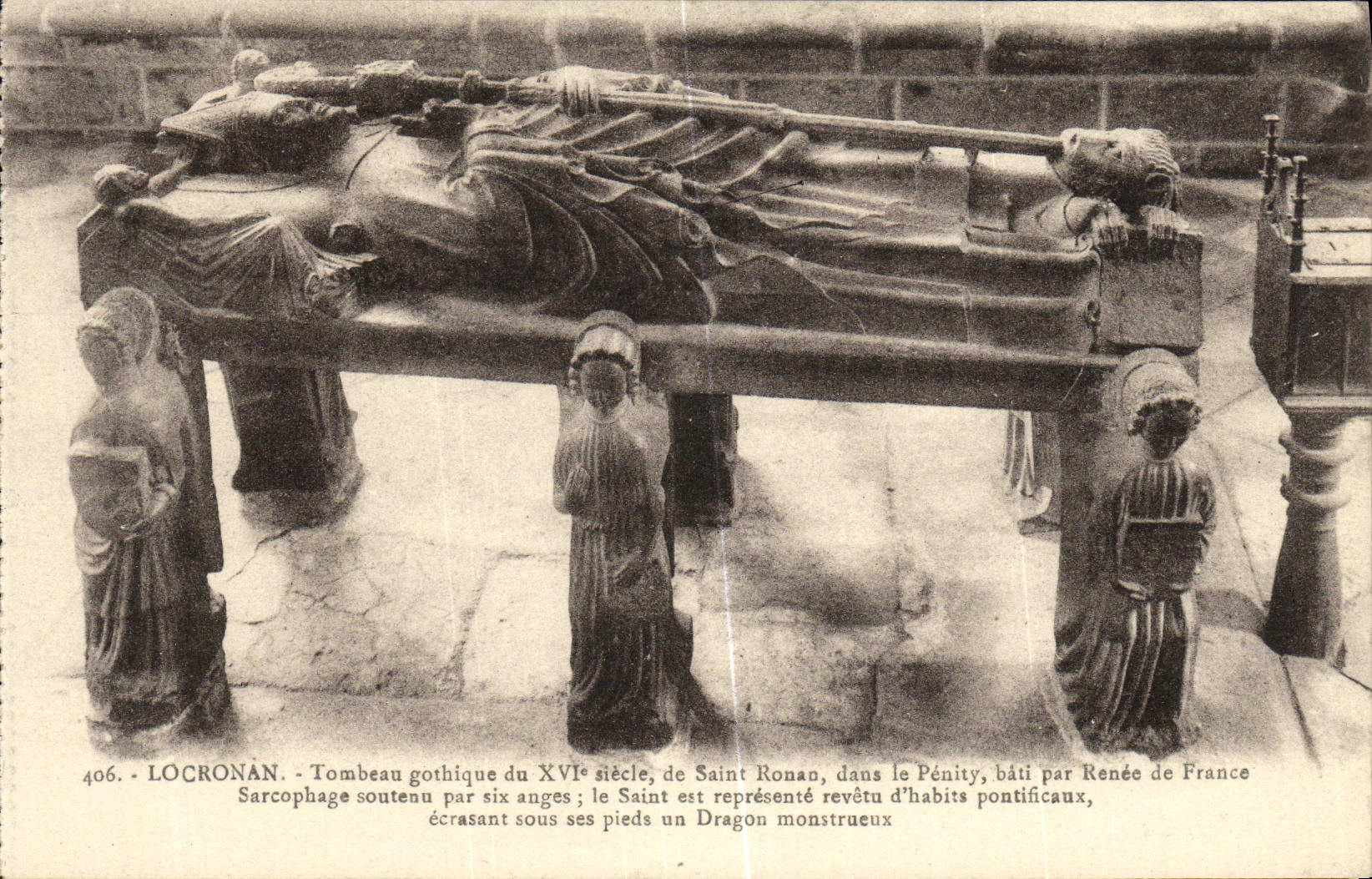 CPA Locronan Tombeau gothique du 16eme de SAint Ronan dans le Penity