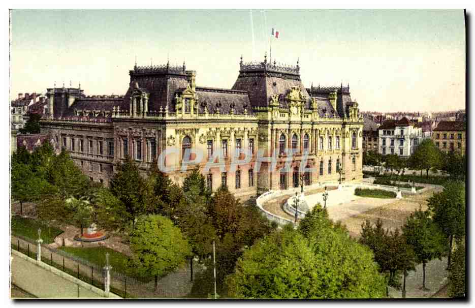 CPA Lyon La Prefecture et les Jardins