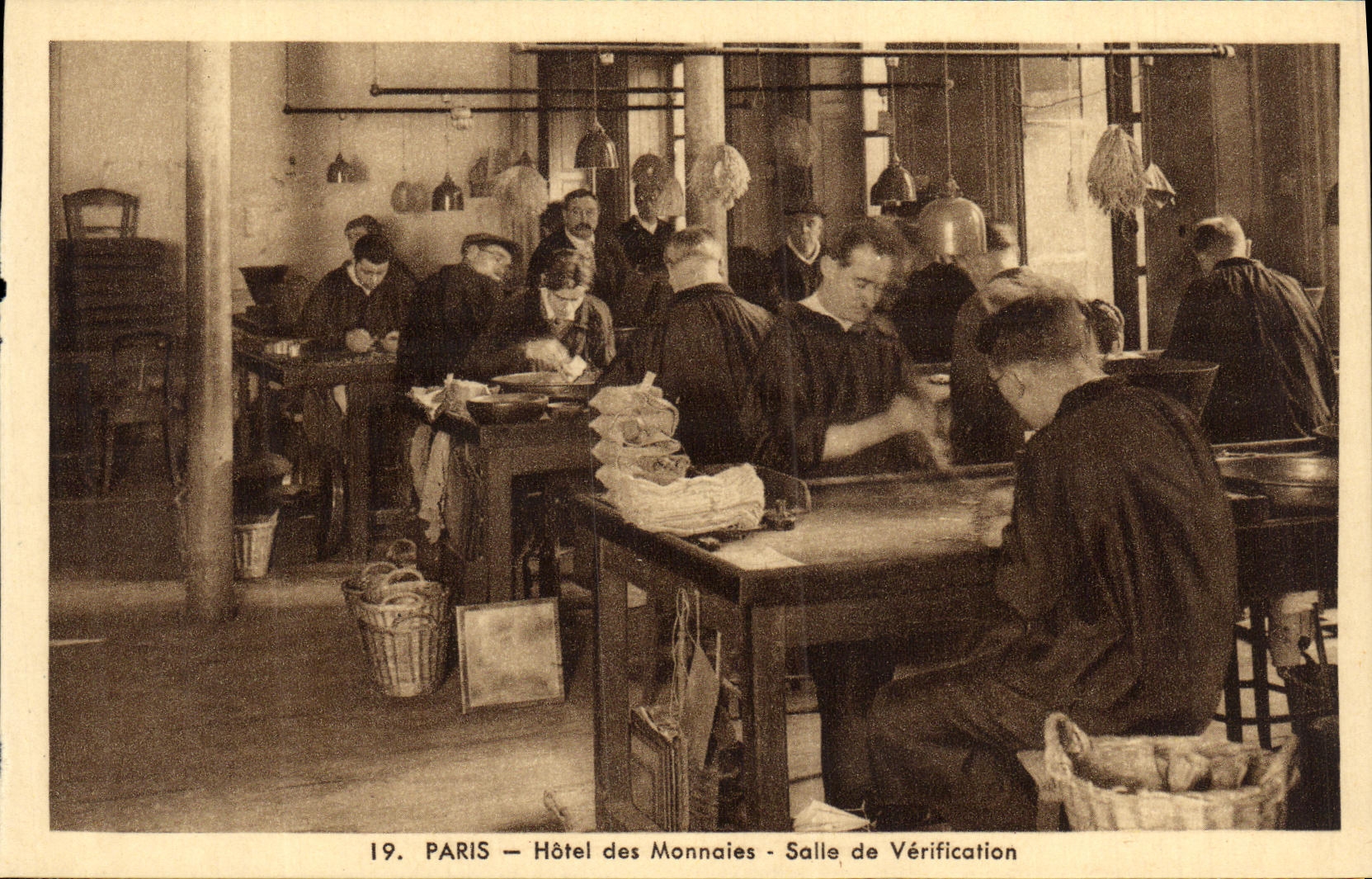 PARIS — Hôtel des Monnaies — Salle de Vérification