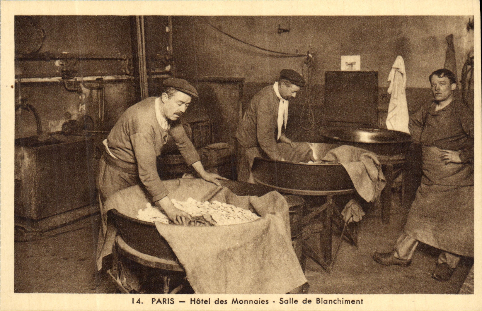 Paris — Hôtel des Monnaies — Salle de Blanchiment — n°14