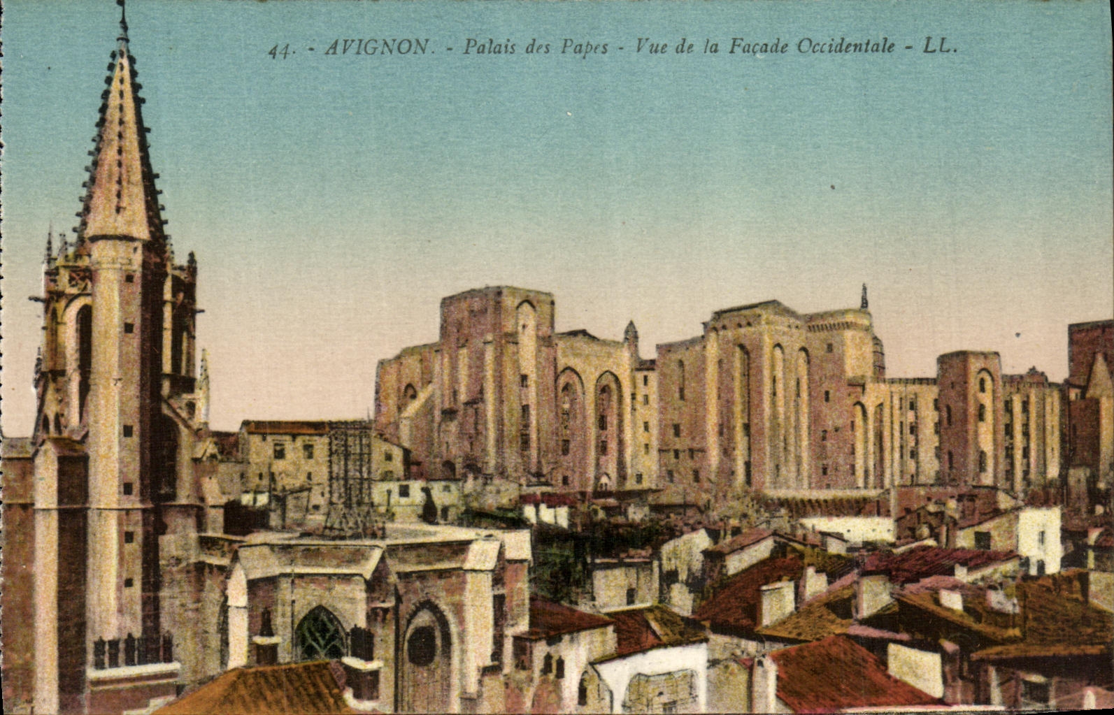 CPA Avignon Place des Papes Vue de la Facade Occidentale