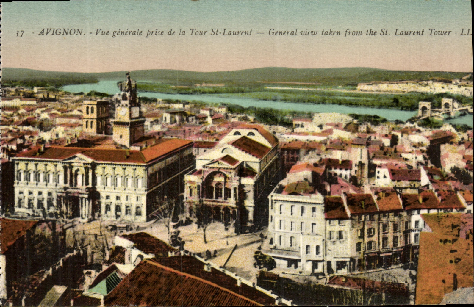 CPA Avignon Vue Generale Prise de la Tour St Laurent 