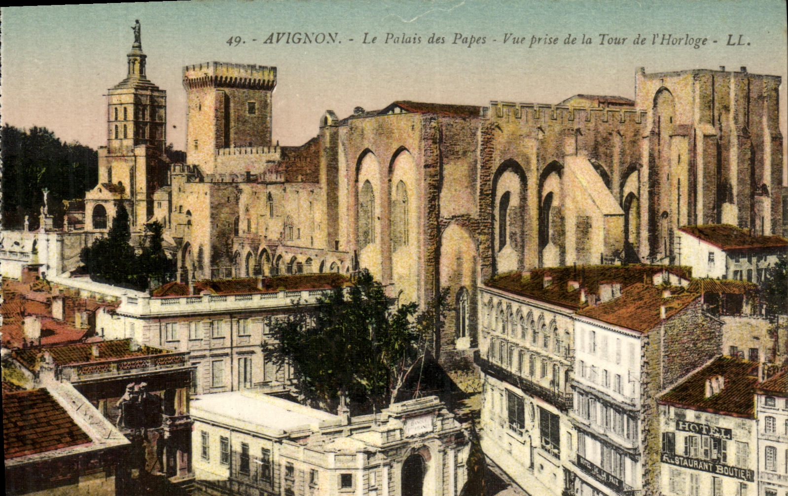 CPA Avignon Le Palais des Papes Vue Prise de la Tour de L Horloge