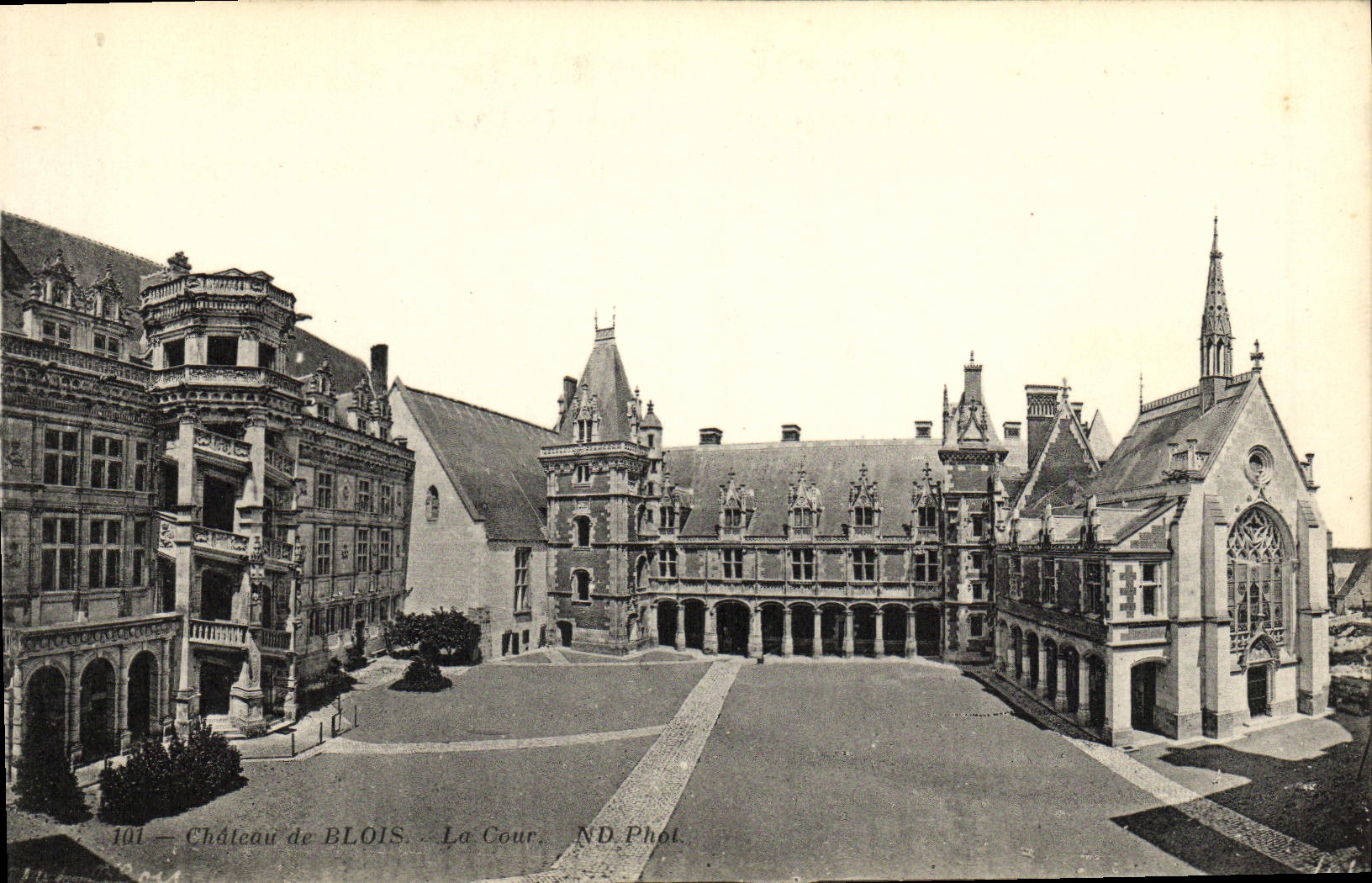 CPA Blois Chateau de Le Cour