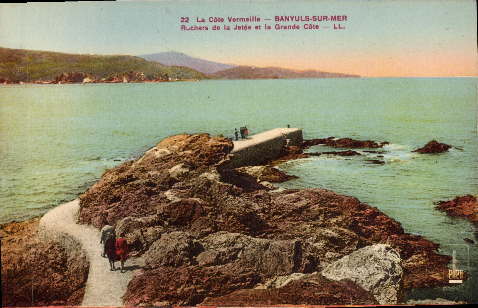 CPA Banyuls Sur Mer La Cote Vermeille Rochers de la jetee et la grande cote