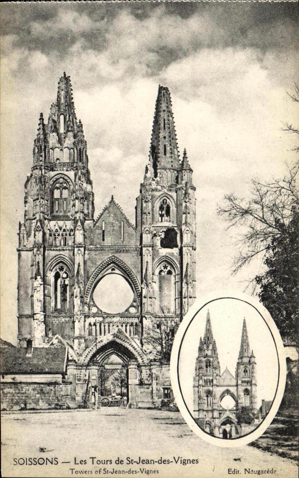 CPA Soissons Les Tours de St Jean Des Vignes Militaria