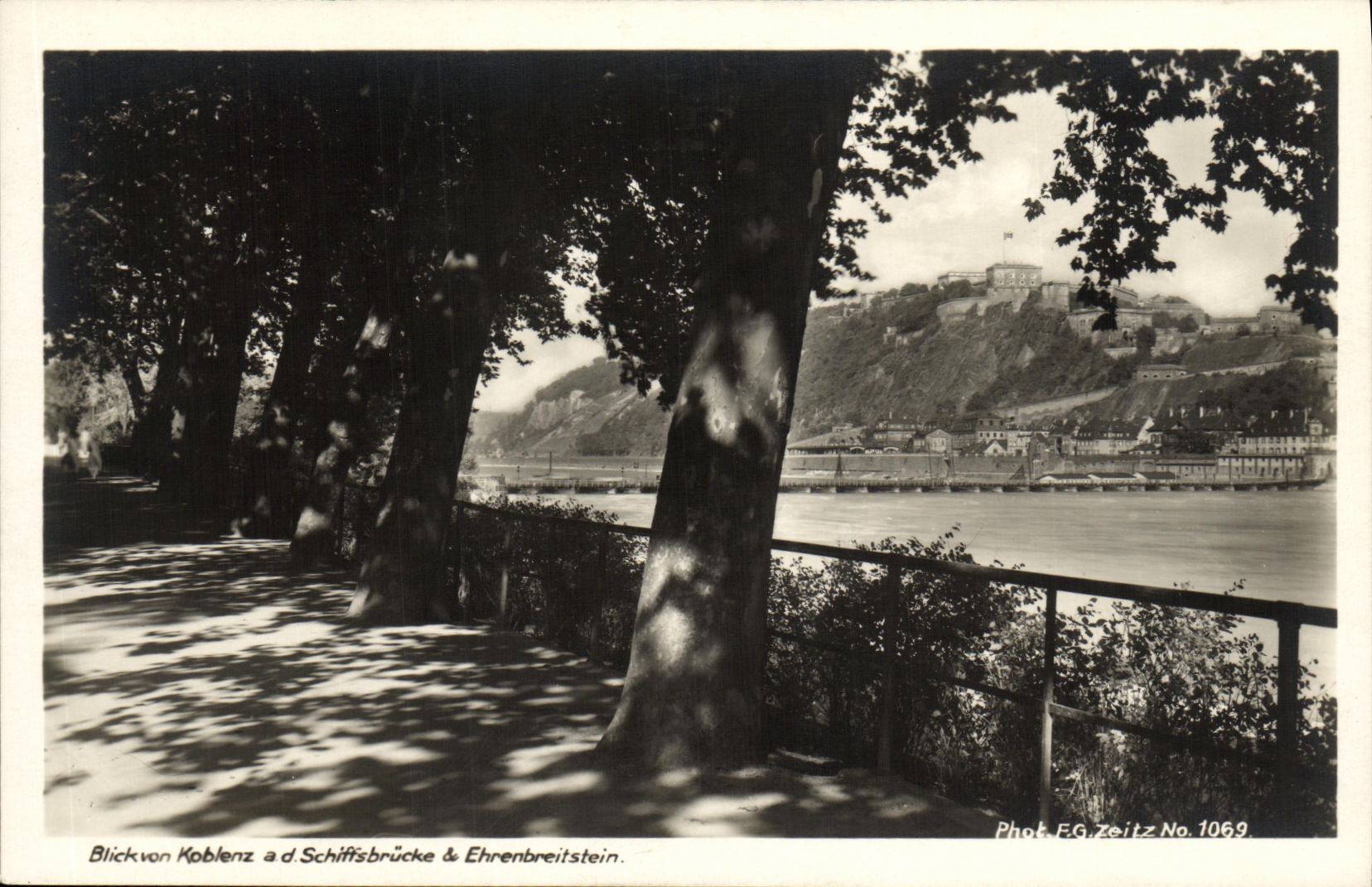 Vue de Koblenz — Schiffsbrücke & Ehrenbreitstein — Phot. F.G. Zeitz No. 1069