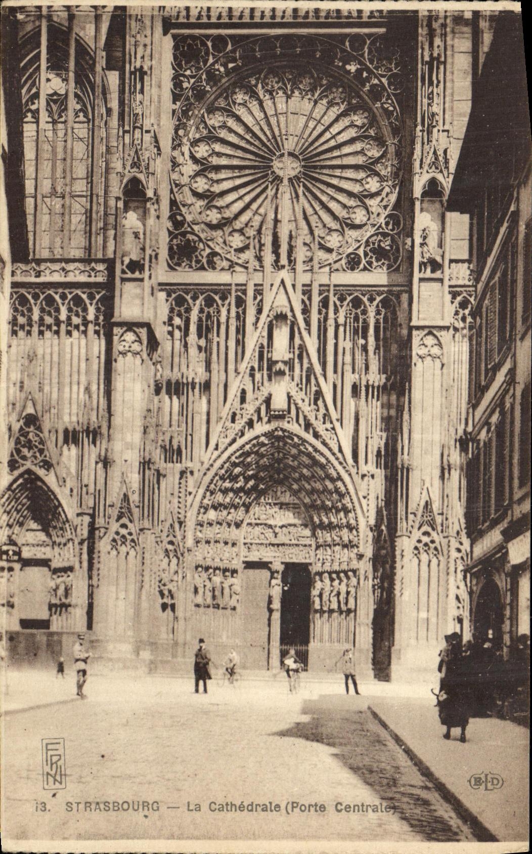 CPA Strasbourg La Cathedrale Porte centrale