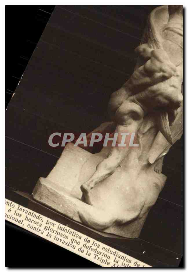 Statue de héros — monument aux étudiants — éditeur Neurdein Frères, Paris