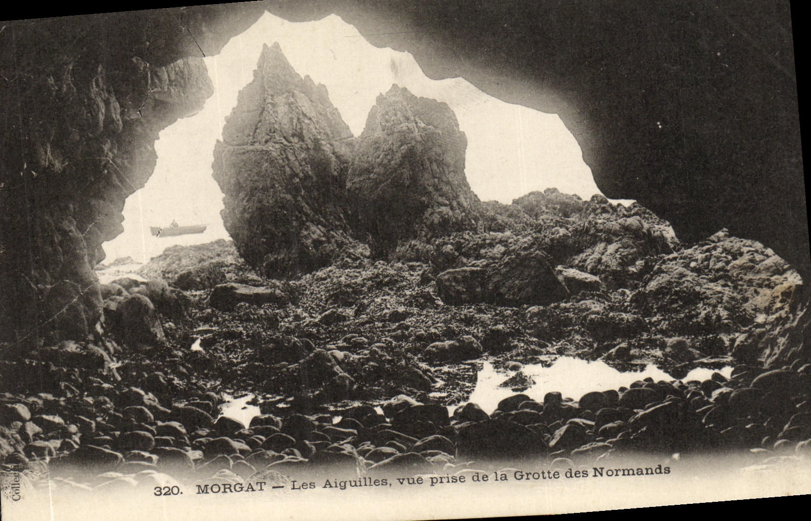 Morgat — Les Aiguilles, vue prise de la Grotte des Normands — Collection Collet