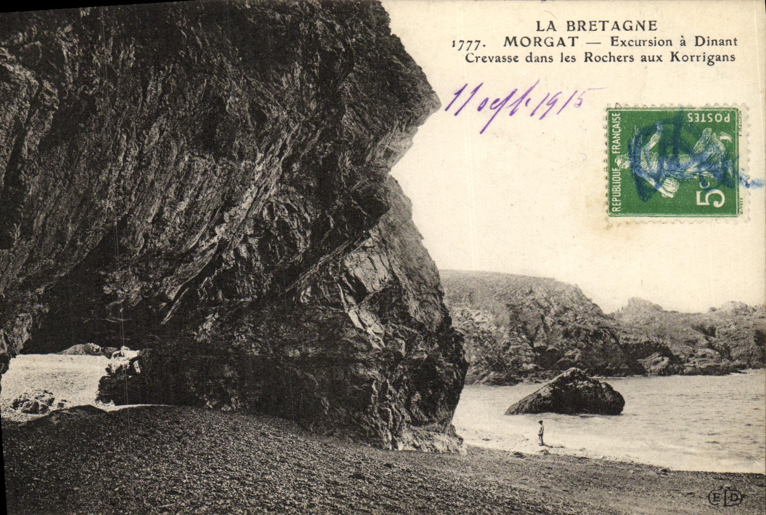 Morgat — Excursion à Dinant, Crevasse dans les Rochers aux Korrigans — Éditeur E.D. (n° 1777)