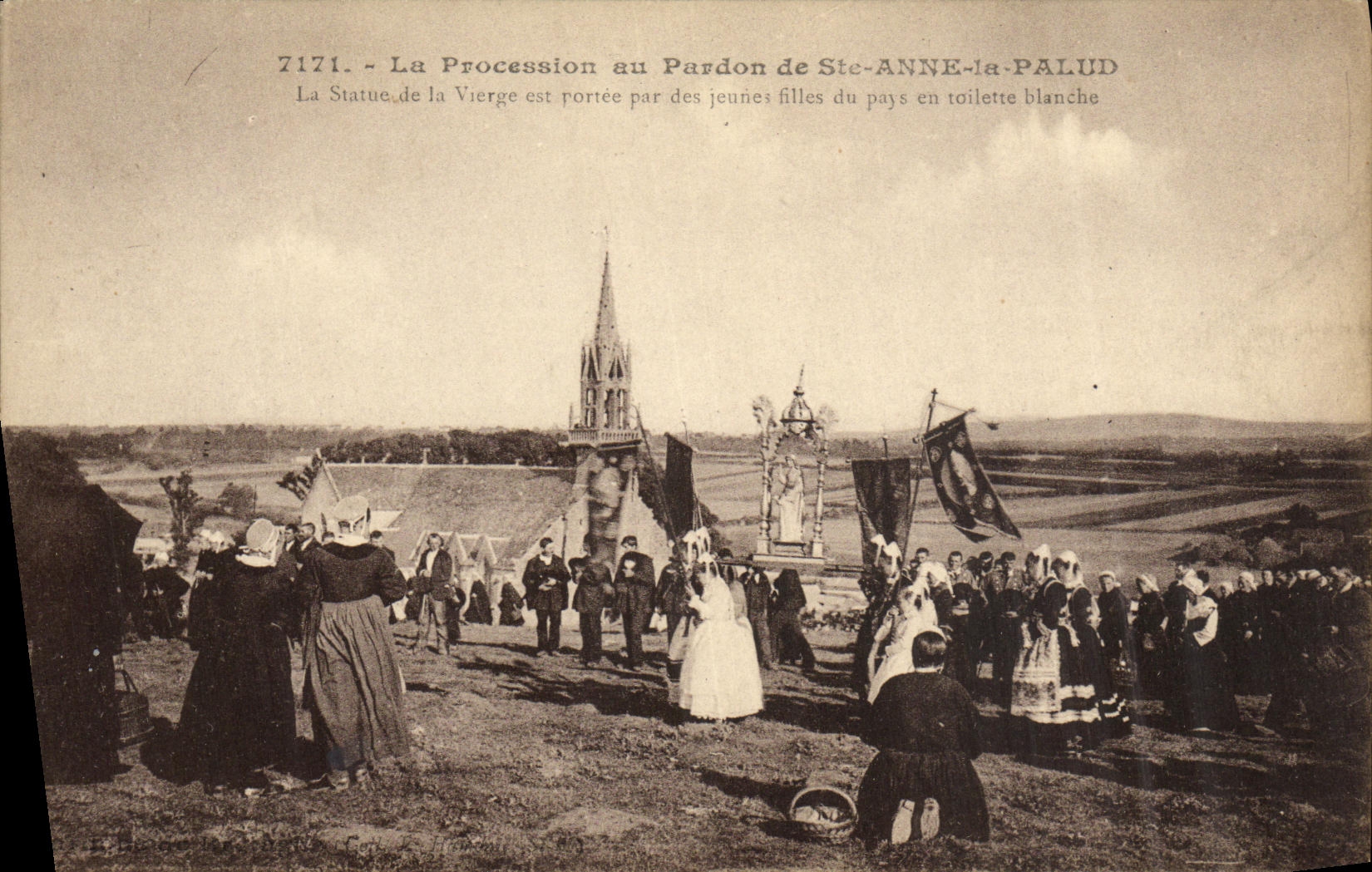 CPA La Procession au Pardon de Sainte Anne la Palue