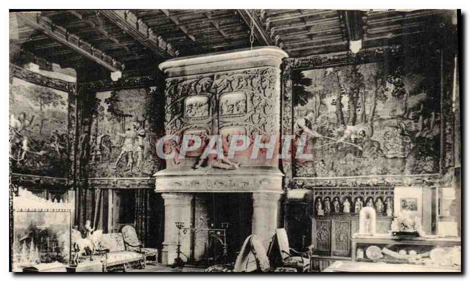 Château de Kériole - La Salle des Gardes - La Cheminée