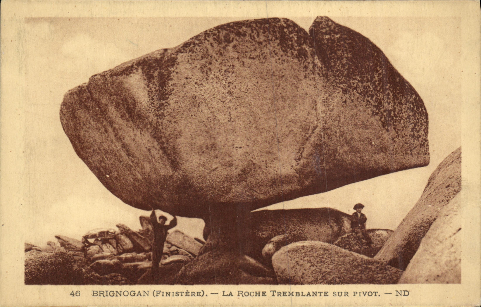CPA Brignogan Finistere La roche tremblante sur pivot