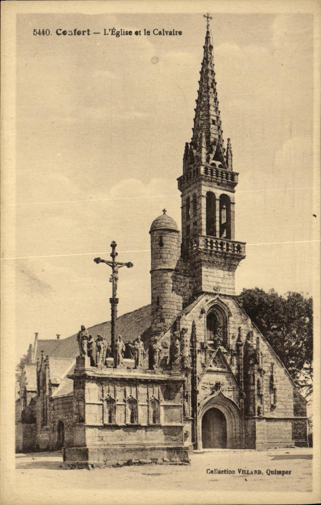 CPA Confort L Eglise et le calvaire