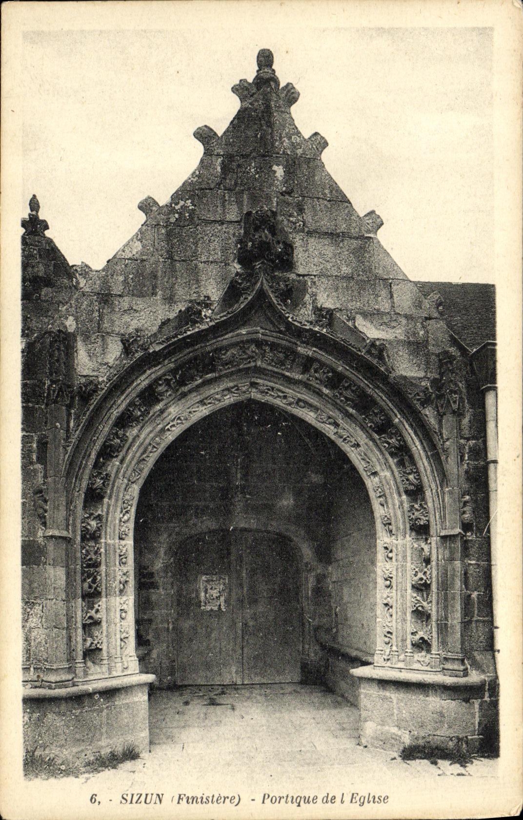 CPA Sizun Portique de l Eglise