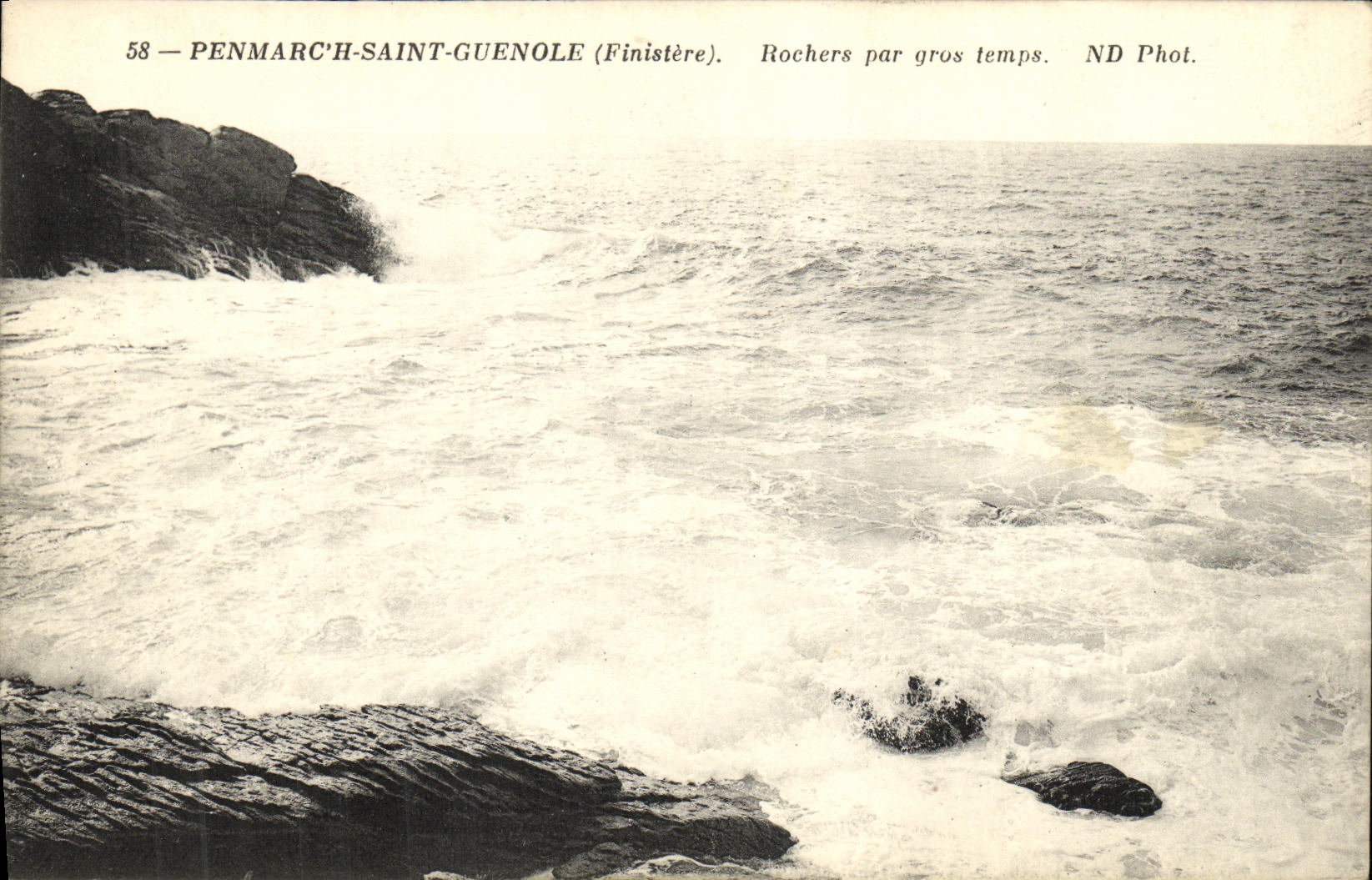 CPA Penmarc h Saint Guenole Rochers par gros temps