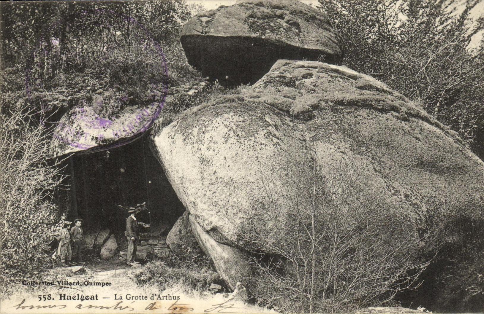CPA Huelgoat La Grotte d Arthus