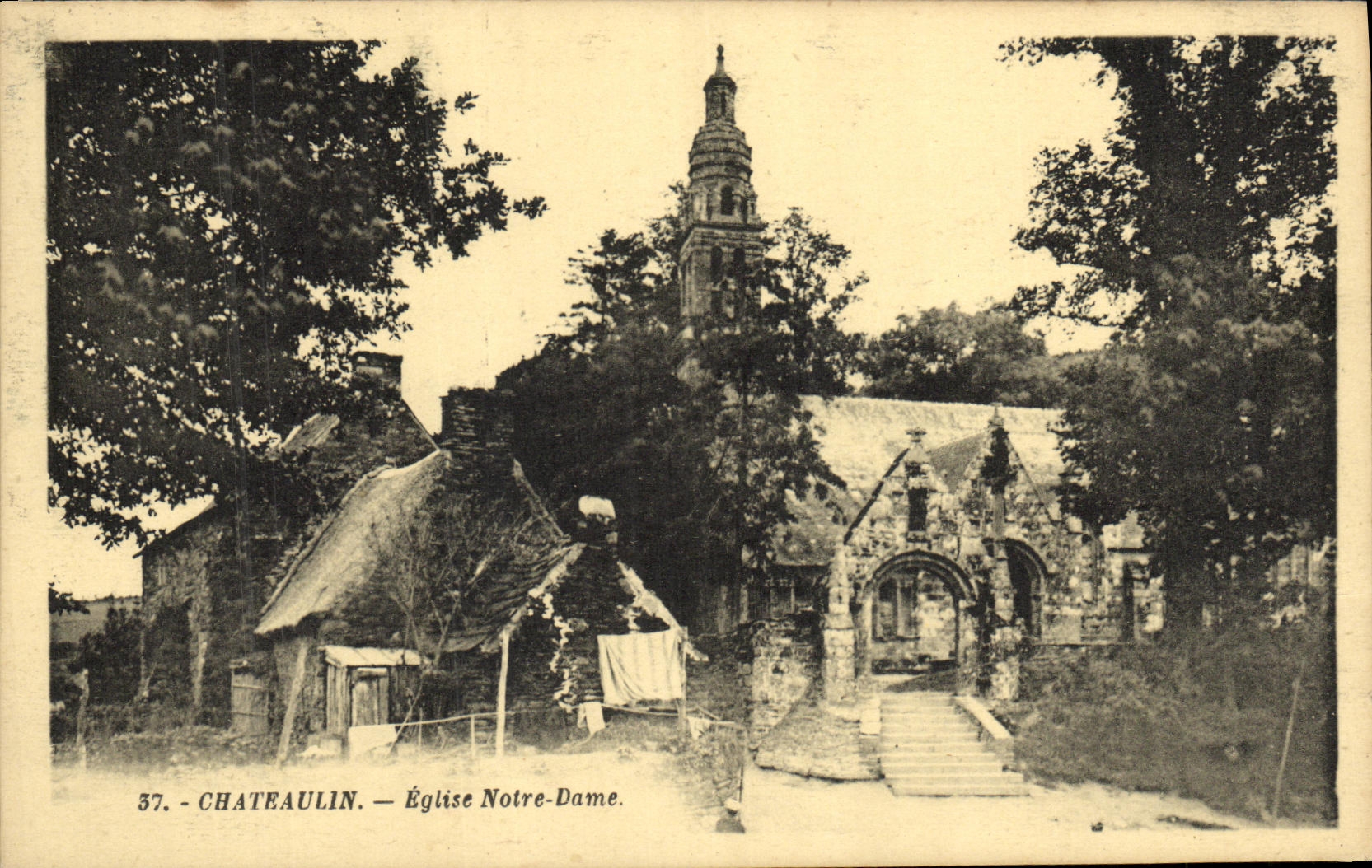 CPA Chateaulin Eglise Notre Dame