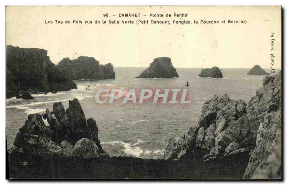 CPA Camaret Pointe de Penhir Les Tas de Pois Vus de la Salle Verte Petit Dahouet Penglaz La fourche et Bern Id