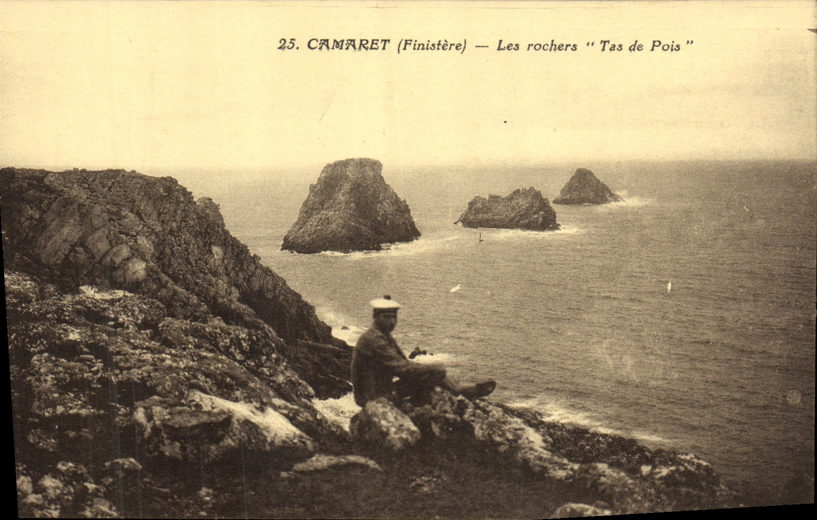 CPA Camaret Les Rochers Tas de Pois