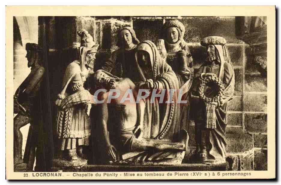 CPA Locronan Chapelle du Penity Mise au Tombeau de Pierre a 6 personnages