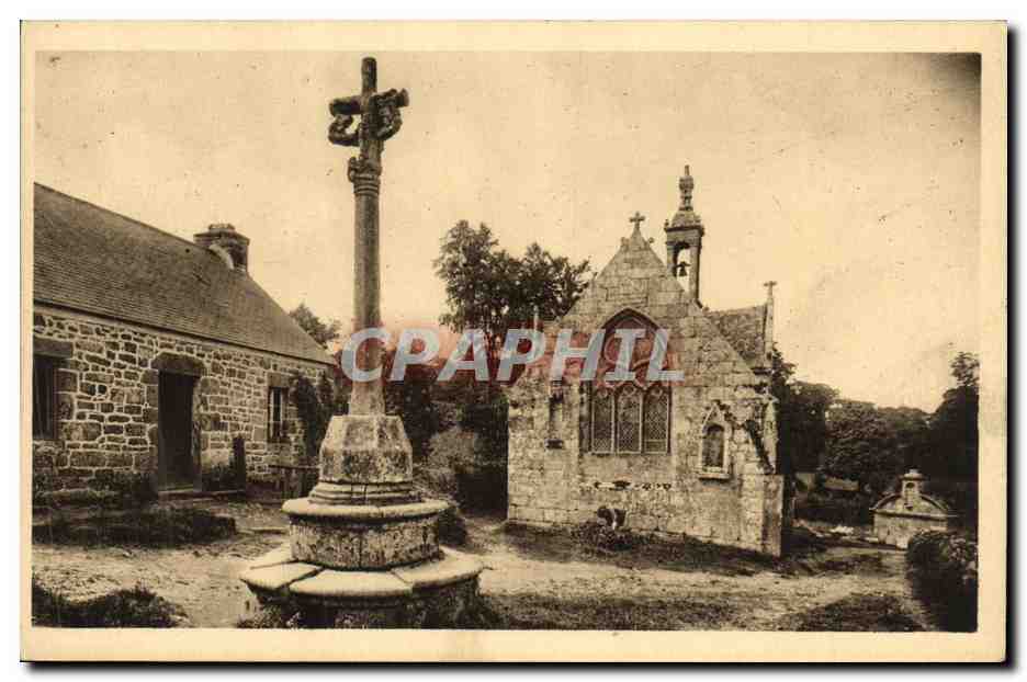 CPA Locronan Chapelle de Bonne Nouvelle et son Calvaire