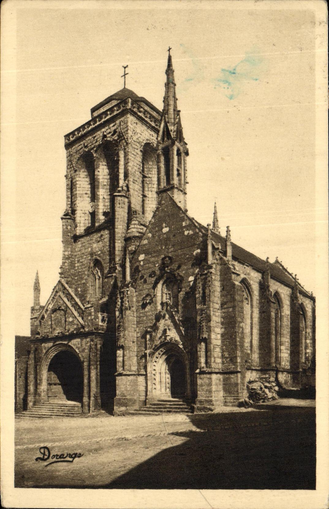CPA Locronan L Eglise et la Chapella du Penity