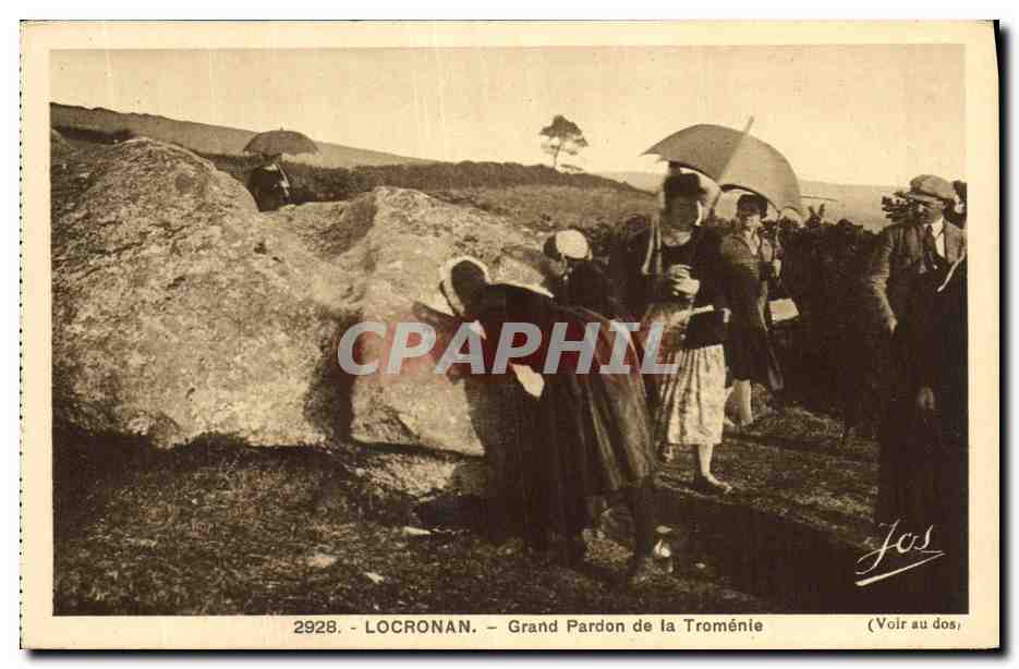 CPA Locronan Grande Pardon de la Tromenie Folklore Costume