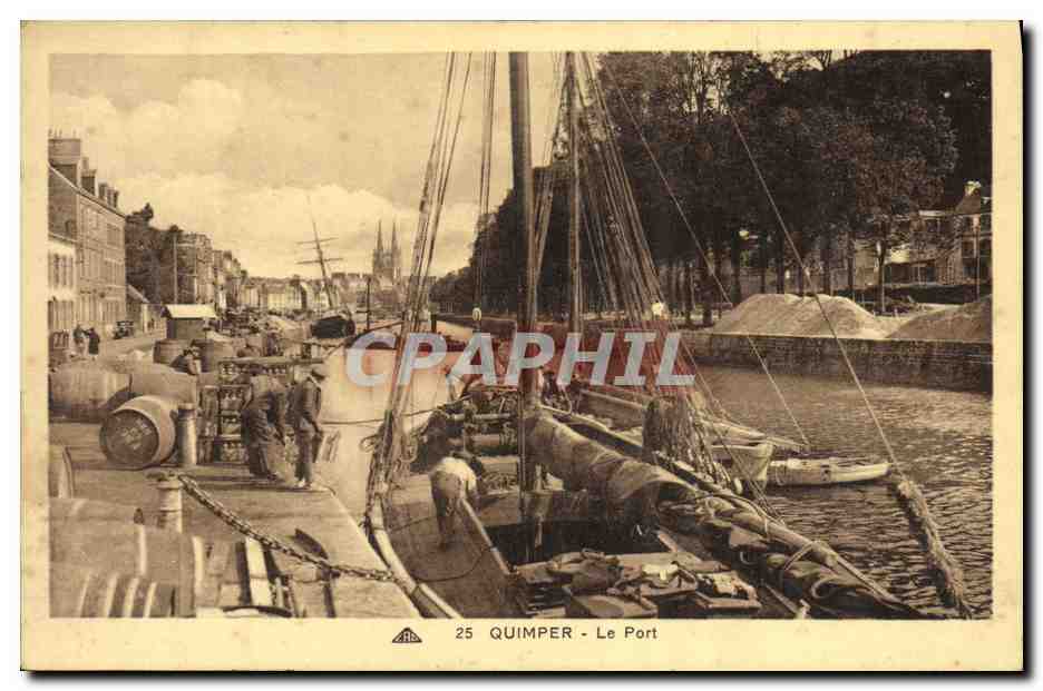 CPA Quimper Le Port Bateau