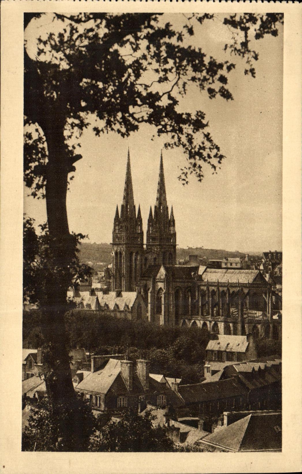 CPA Roscoff La Cathedrale Vue du Frugy