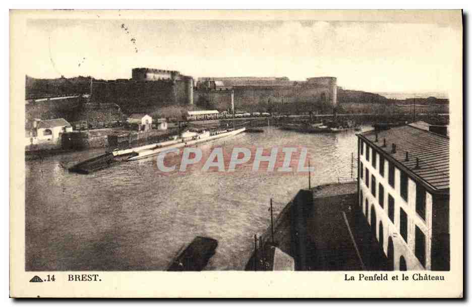 CPA Brest La Penfeld et le Chateau Bateau