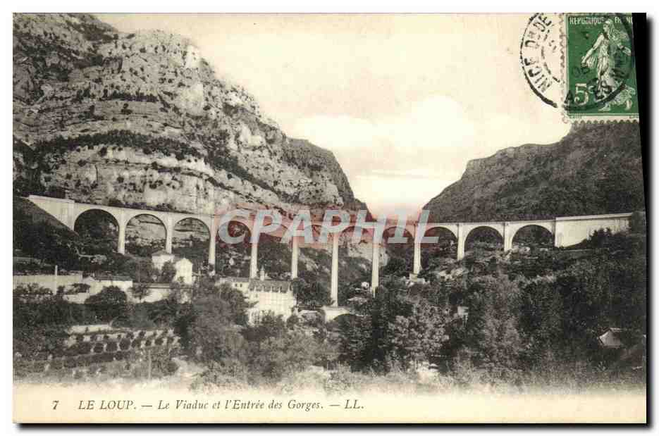 CPA Les Gorges du Loup Le Viaduc et L Entree des Gorges