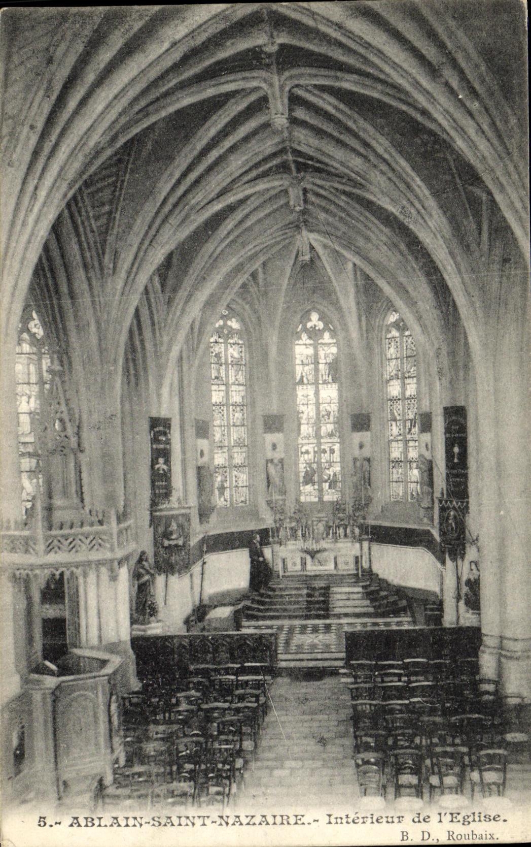 CPA Ablain St Nazaire Interieur de l eglise